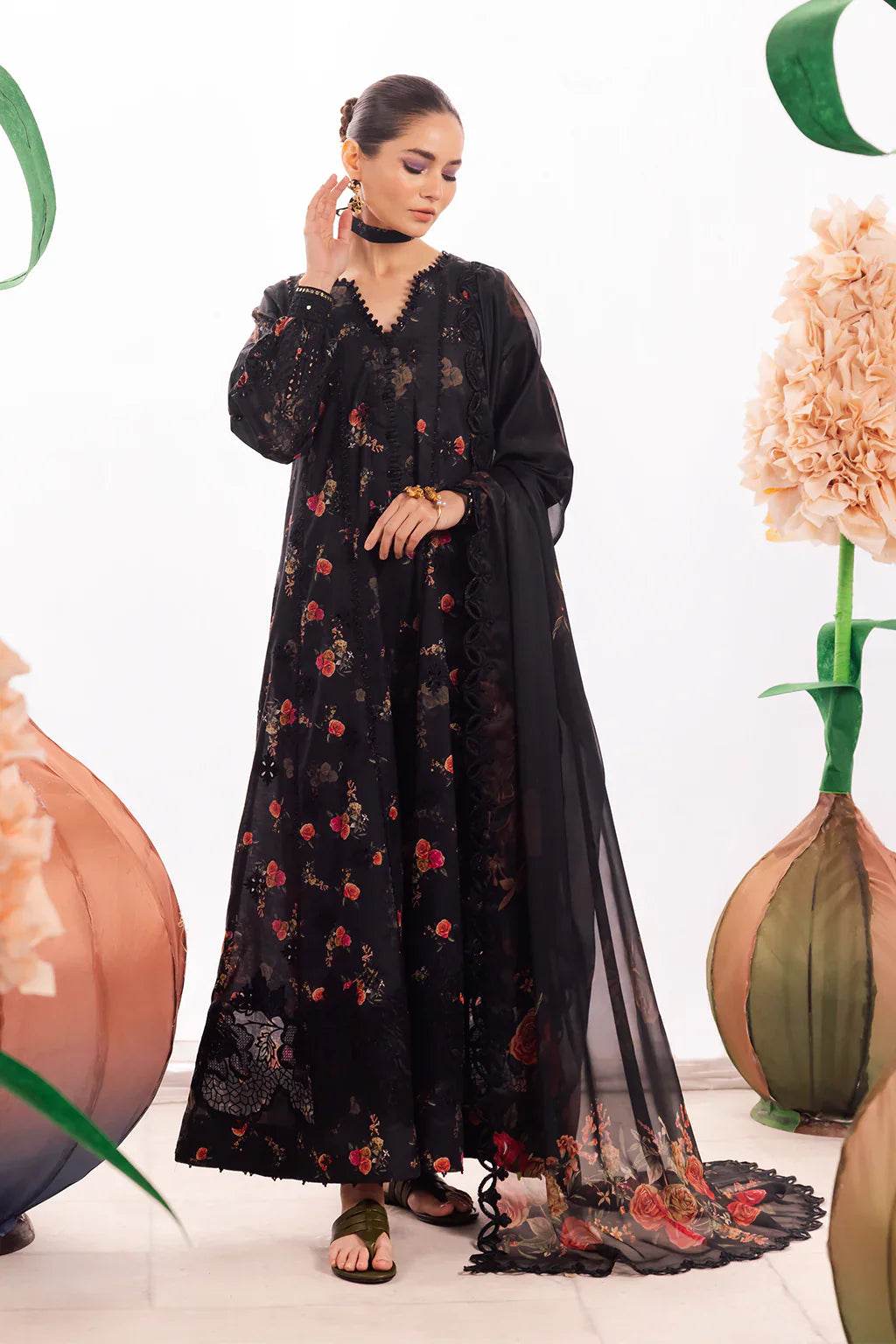 Iznik Dahlia Lawn 3-Piece | Master Replica by Shaebiz