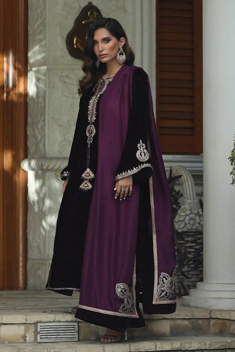 FARIDA HASAN LUXURY PURPLE VELVET DRESS| UNSTITCHED VELVET COLLECTION| TOP PAKISTANI DRESS BYSHAEBIZ