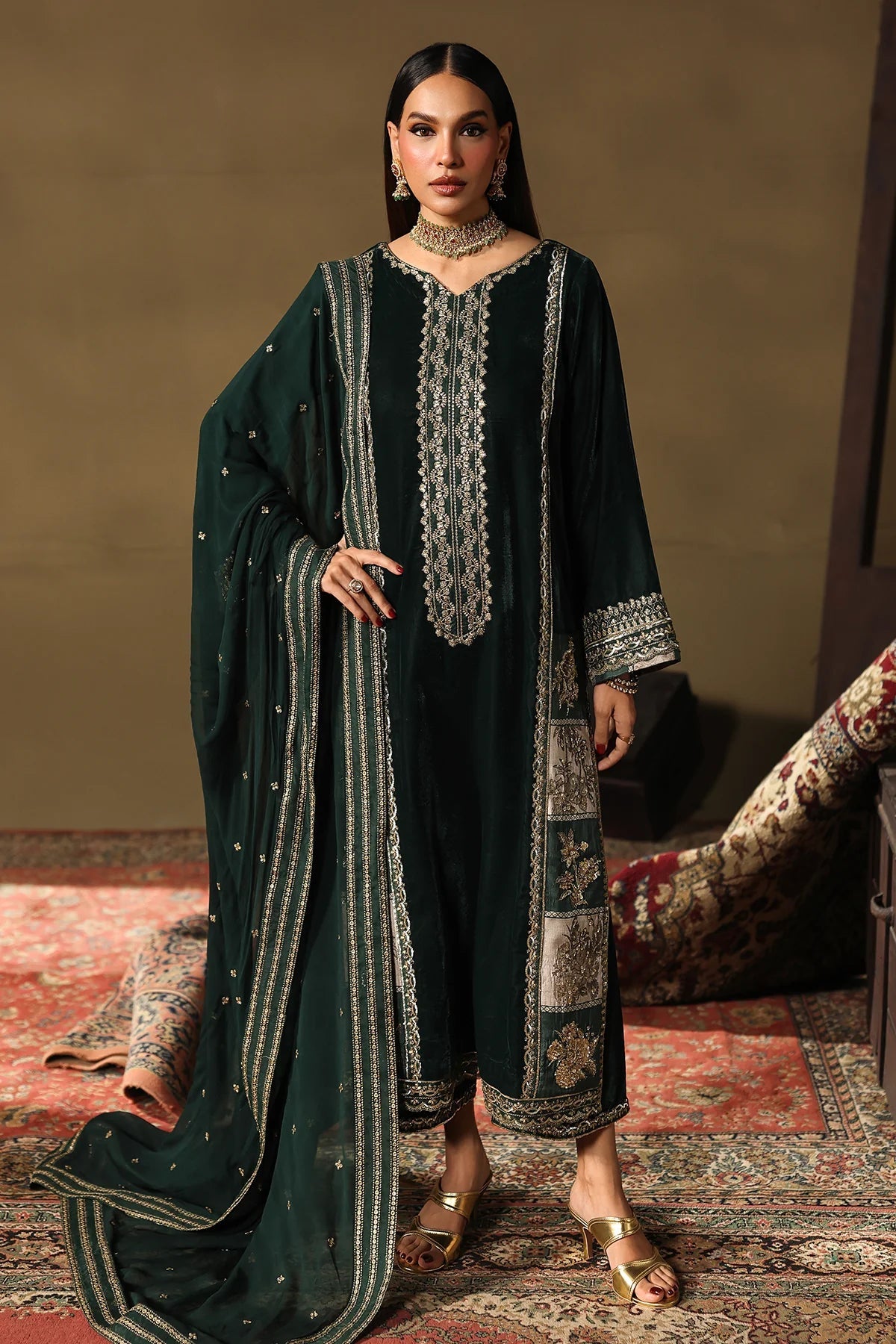 CHARIZMA LUXURY VELVET COLLECTION| UNSTITCHED 3 PCS| TOP PAKISTANI DRESS BY SHAEBIZ