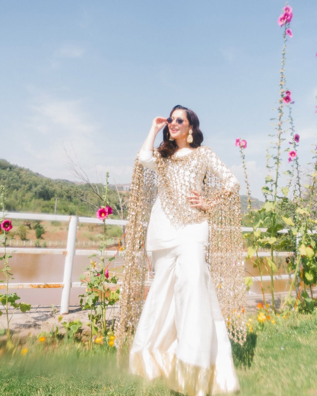 KAREENA KAPOOR KHAN LUXURY SILK DRESS WITH GOLDEN MIRROR DUPATTA|LATEST COLLECTION BY SHAEBIZ