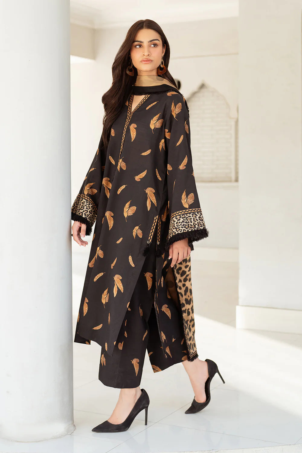 BAROQUE BLACK DIGITAL PRINTED SWISS LAWN COLLECTION| UNSTITCHED EID COLLECTION| TOP PAKISTANI DRESS BY SHAEBIZ