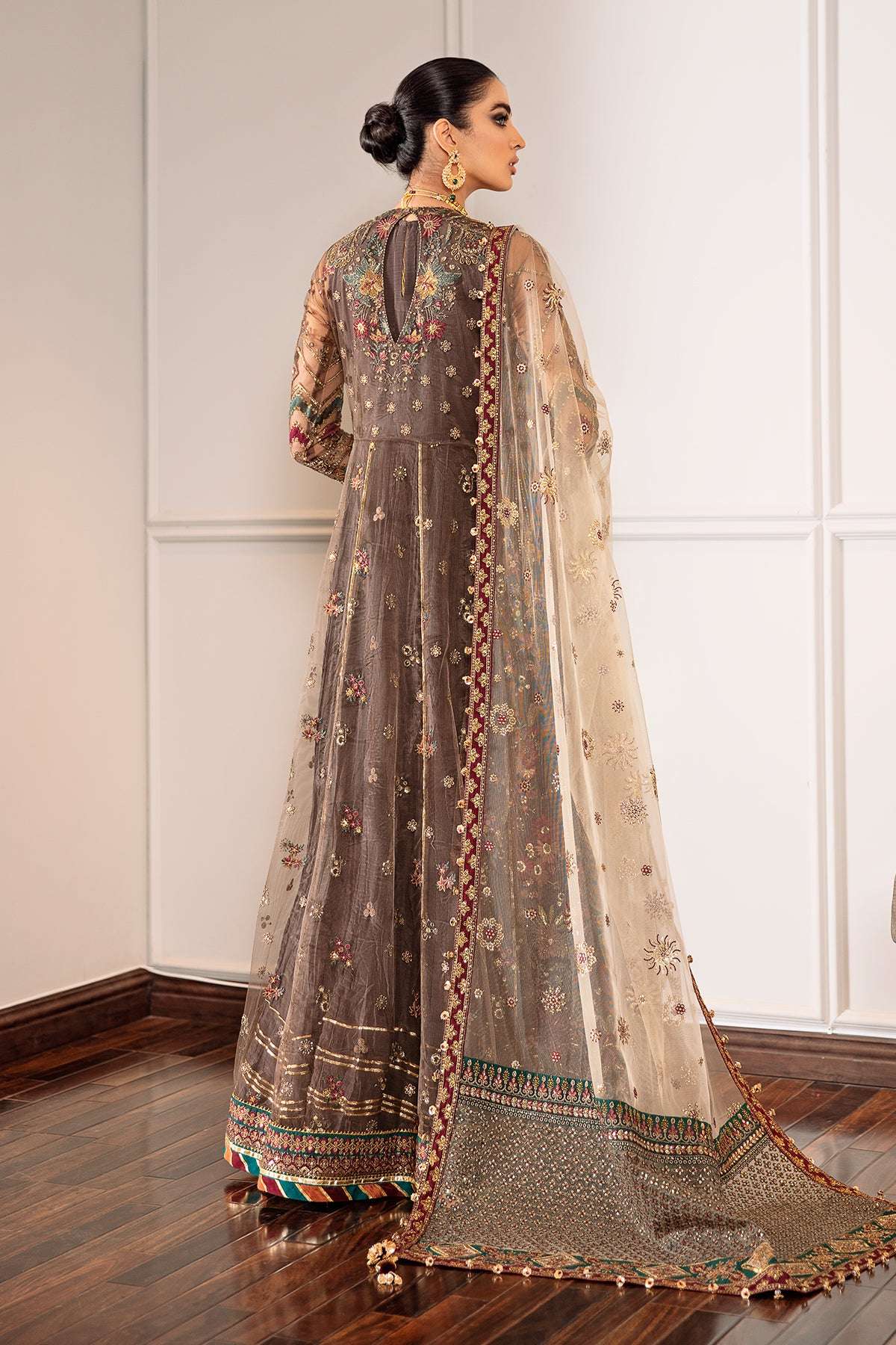 BAROQUE BROWN WEDDING WEAR (BQ-BM22)