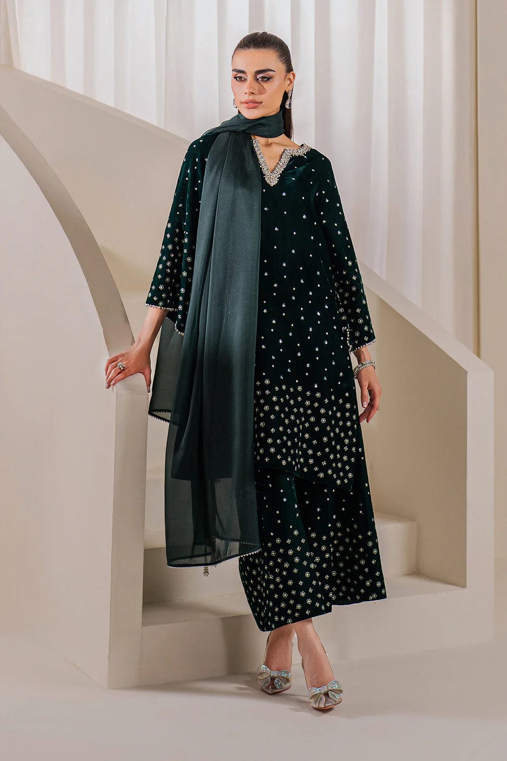 BAROQUE EMBROIDERED GREEN VELVET DRESS| UNSTITCHED MASTER REPLICA| TOP PAKISTANI DRESS BY SHAEBIZ