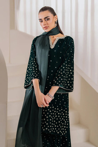 BAROQUE EMBROIDERED GREEN VELVET DRESS| UNSTITCHED MASTER REPLICA| TOP PAKISTANI DRESS BY SHAEBIZ