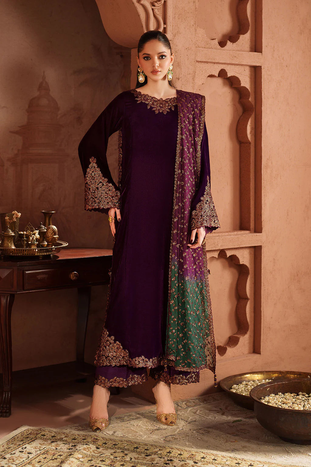 IZNIK EMBROIDERED LUXURY VELVET COLLECTION| UNSTITCHED 3 PCS | TOP PAKISTANI DRESS BY SHAEBIZ