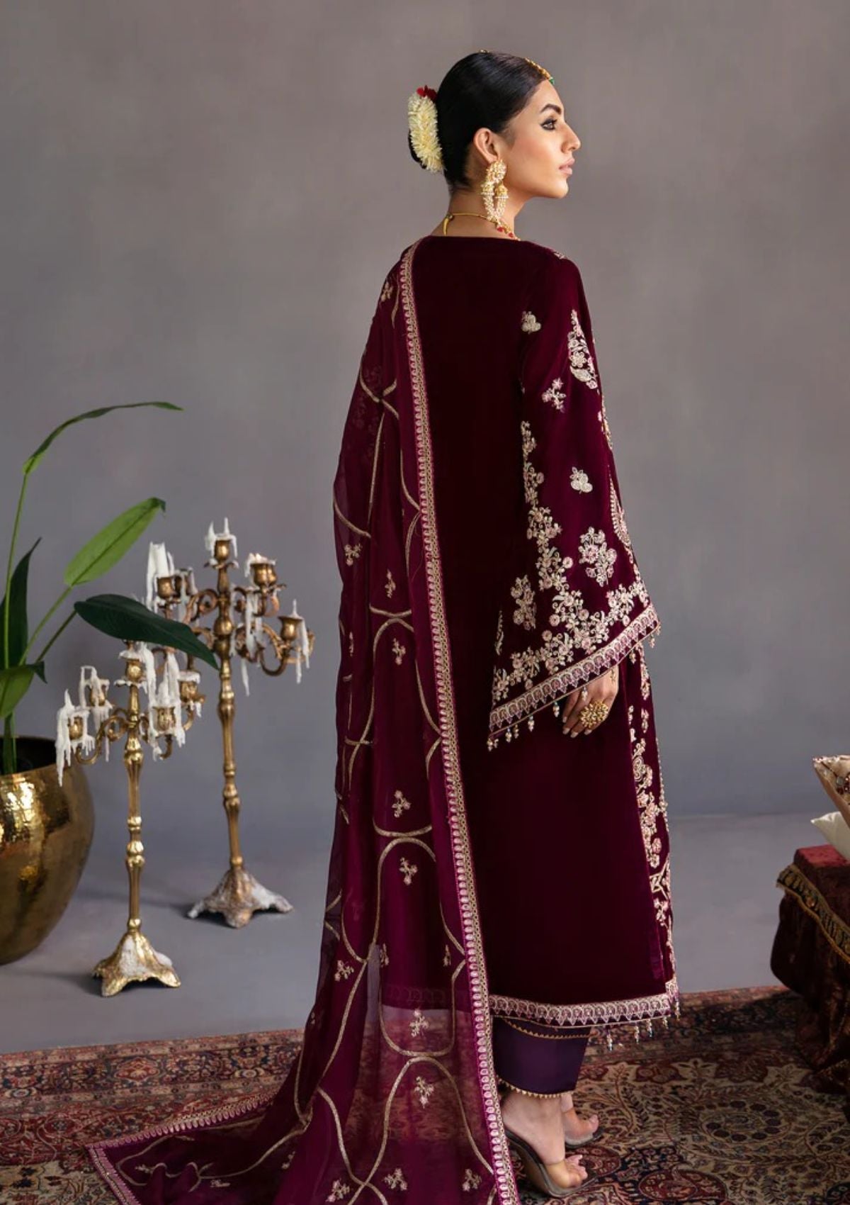 EMAAN ADEEL LUXURY MAKHMAL VELVET COLLECTION| UNSTITCHED WINTER COLLECTION| TOP PAKISTANI DRESS BY SHAEBIZ
