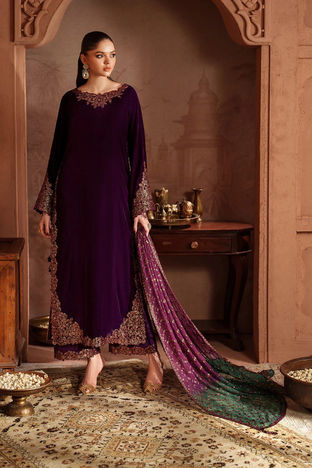 IZNIK EMBROIDERED LUXURY VELVET COLLECTION| UNSTITCHED 3 PCS | TOP PAKISTANI DRESS BY SHAEBIZ