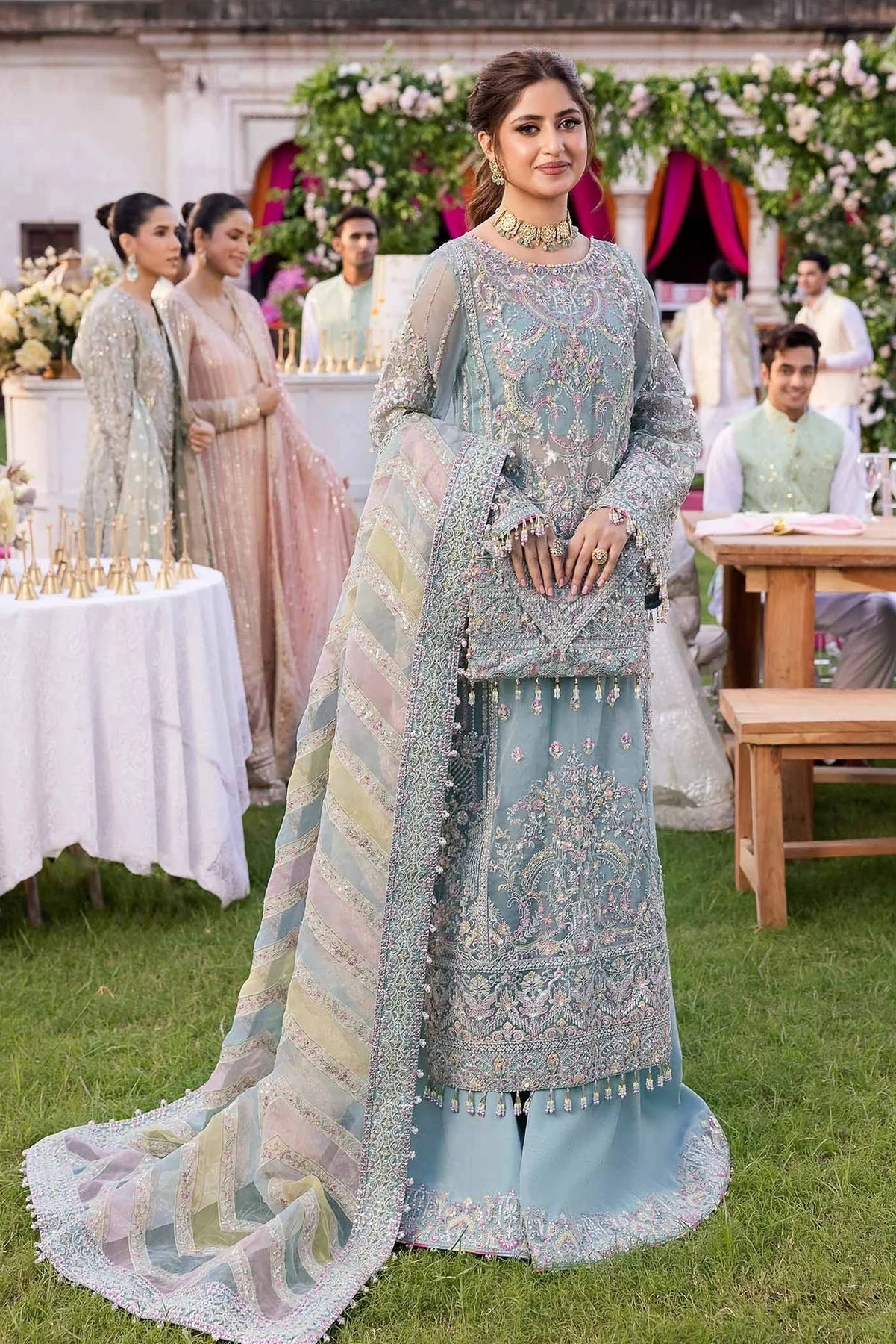 KANWAL MALIK ORGENZA DRESS| WEDDING EDITION| WEARING BY SAJAL ALI| TOP PAKISTANI DRESS BY SHAEBIZ