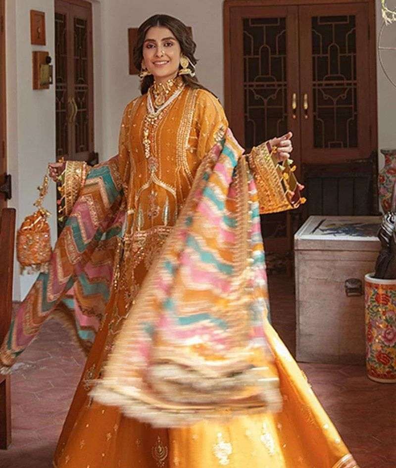 AYEZA KHAN LUXURY WEAR COLLECTION (ZQ-OM22)