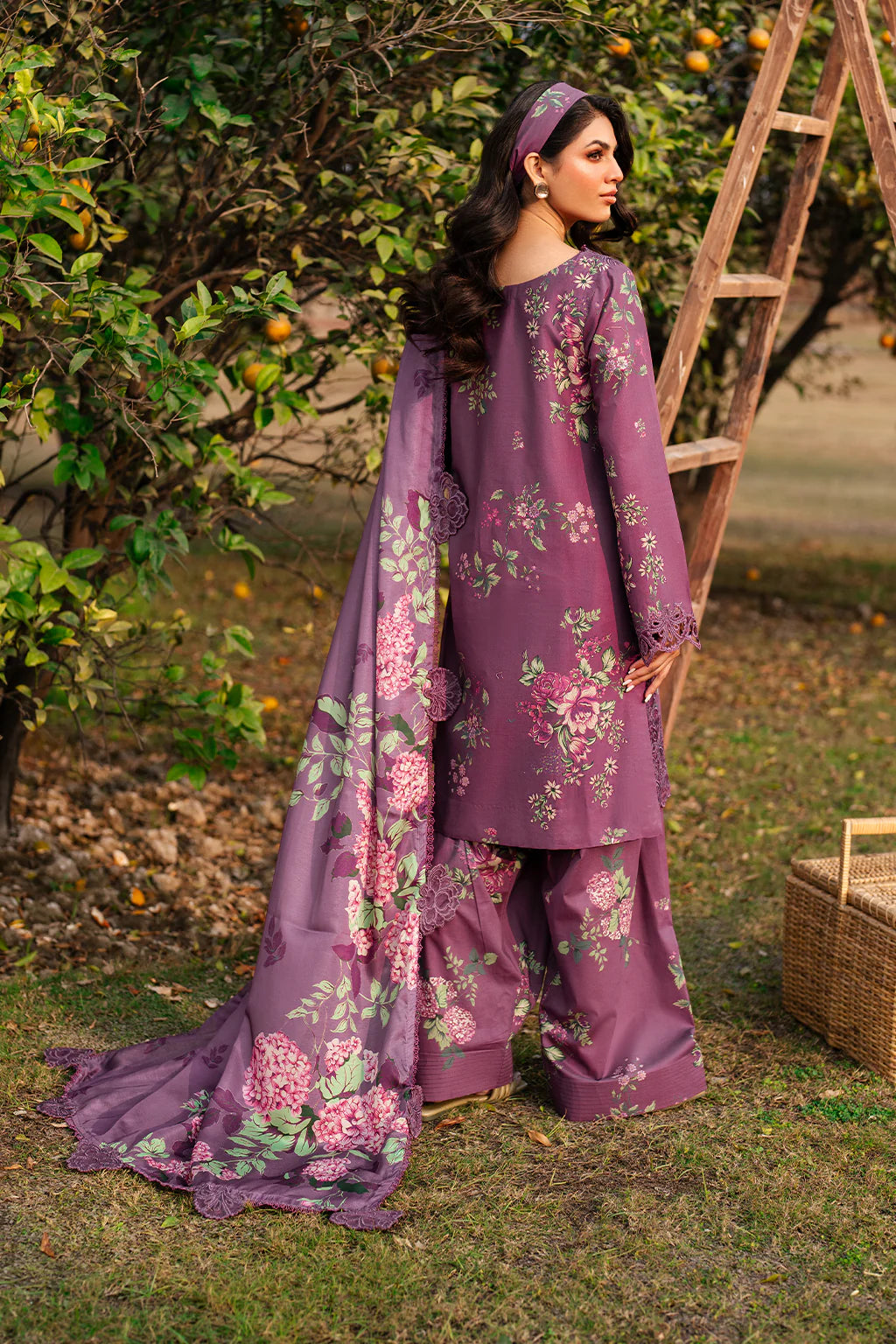 IZNIK DIGITAL PRINTED AND EMBROIDERED LAWN DRESS| UNSTITCHED MASTER REPLICA| TOP PAKISTANI DRESS BY SHAEBIZ