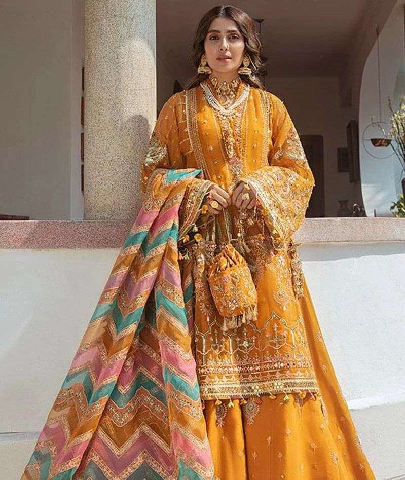 AYEZA KHAN LUXURY WEAR COLLECTION (ZQ-OM22)