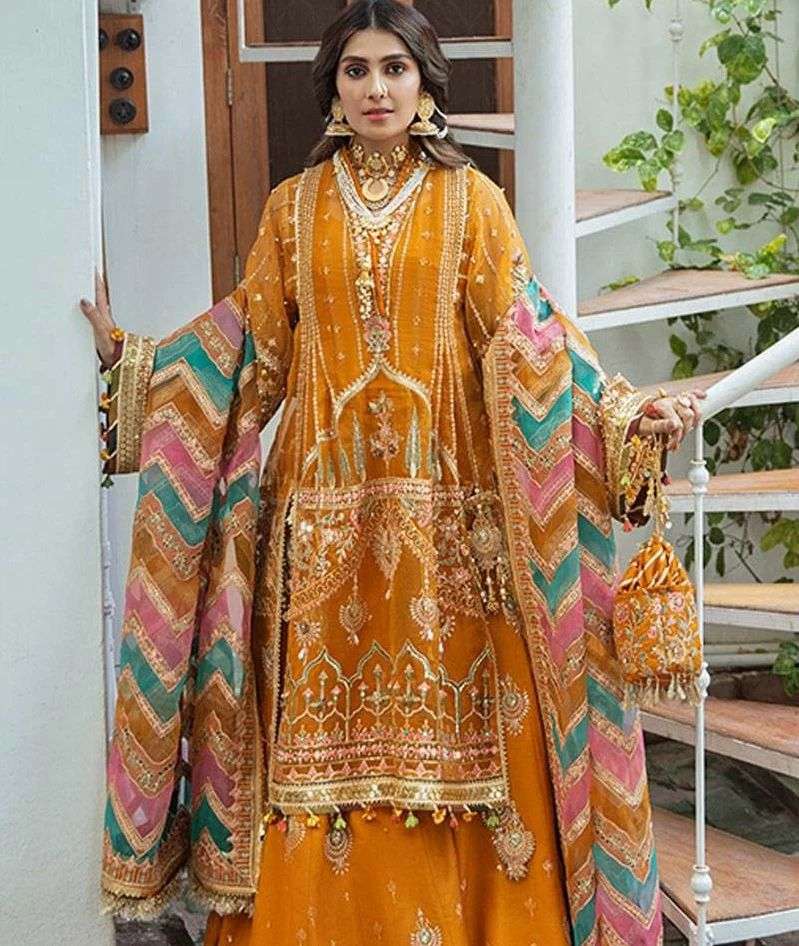 AYEZA KHAN LUXURY WEAR COLLECTION (ZQ-OM22)