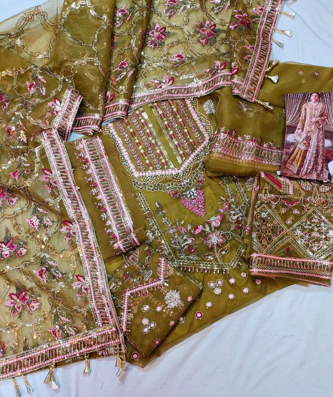 MNR BRIDAL LUXURY PARTY WEAR DRESS (MNR-MP22)