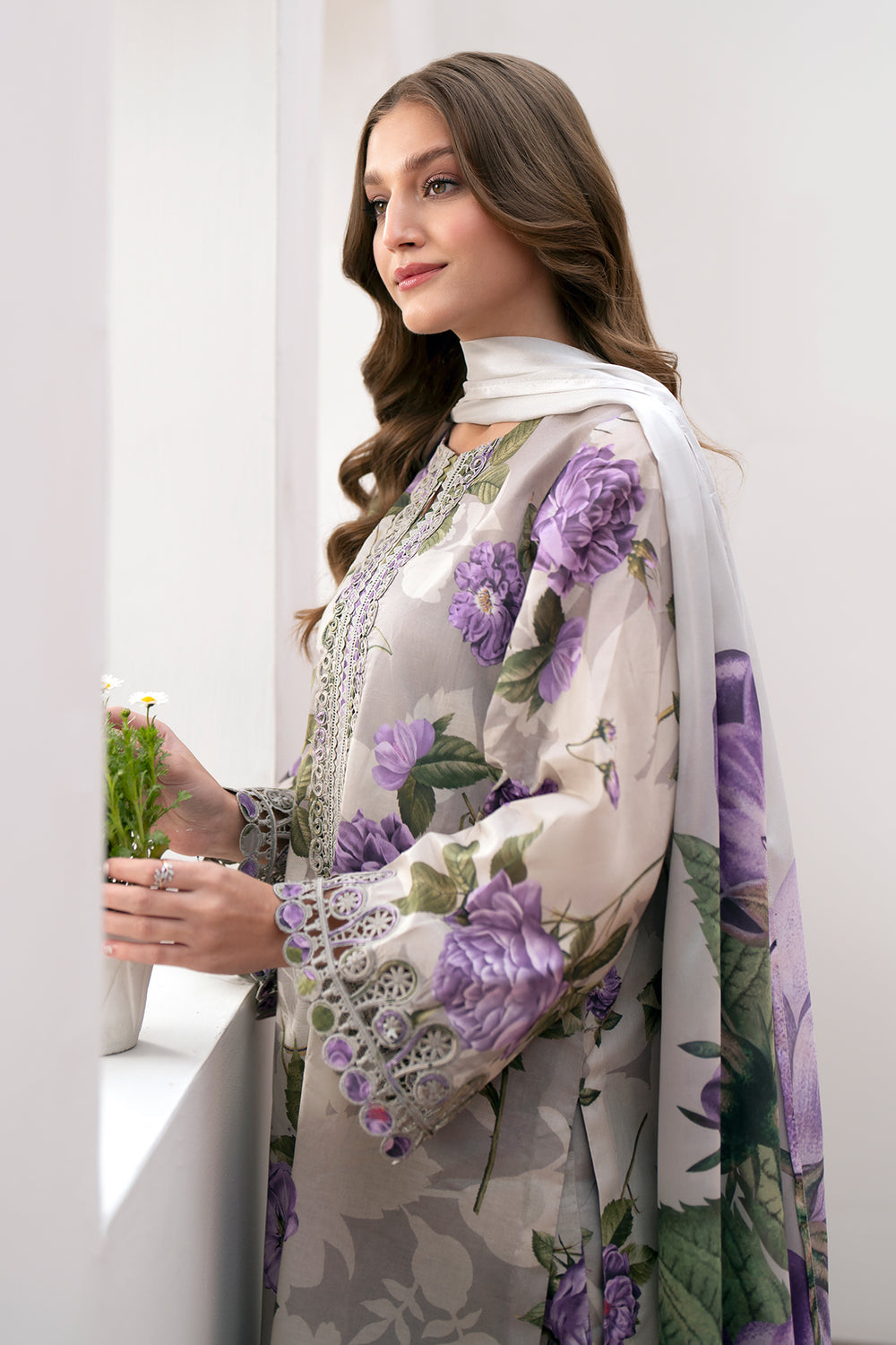 BAROUQUE DIGITAL PRINT SWISS LAWN| TOP PAKISTANI DRESS BY SHAEBIZ