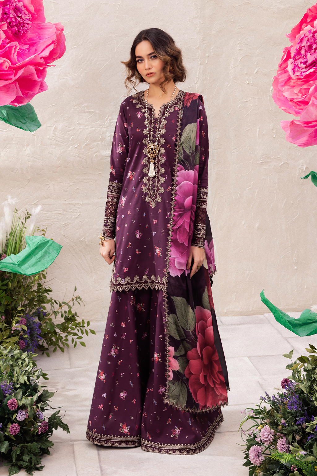 IZNIK MARGENTA PRINTED LAWN COLLECTION| TOP PAKISTANI DRESS BY SHAEBIZ|