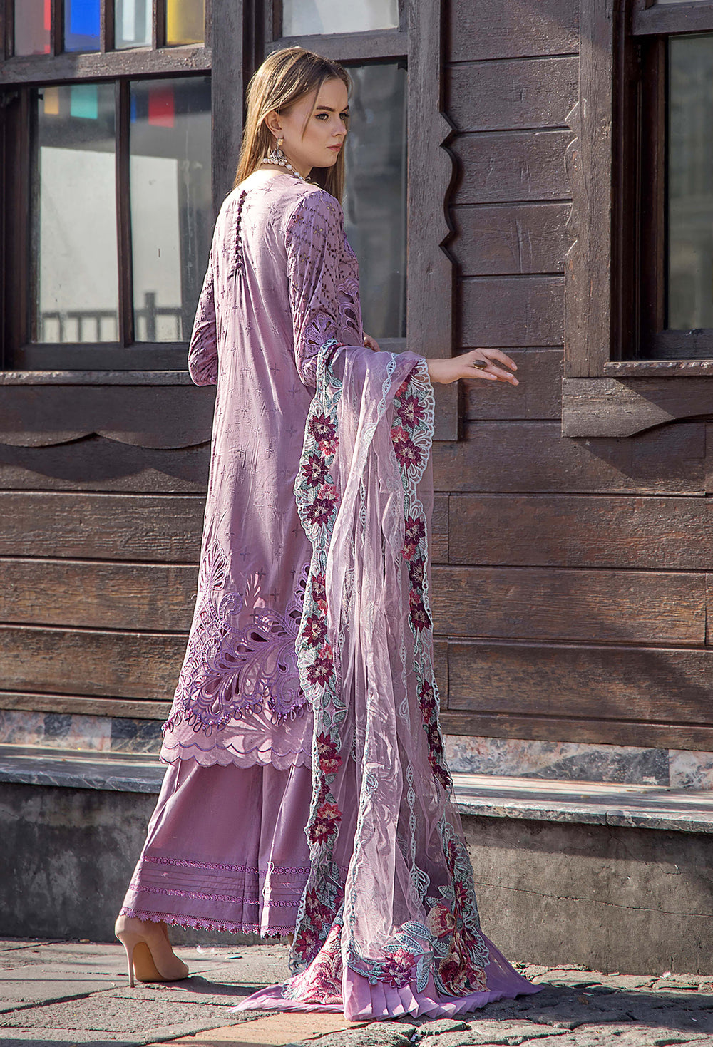 ADAN'S LIBAS BY IRHA ZIA| CHICKEN KARI| TOP PAKISTANI DRESS BY SHAEBIZ|