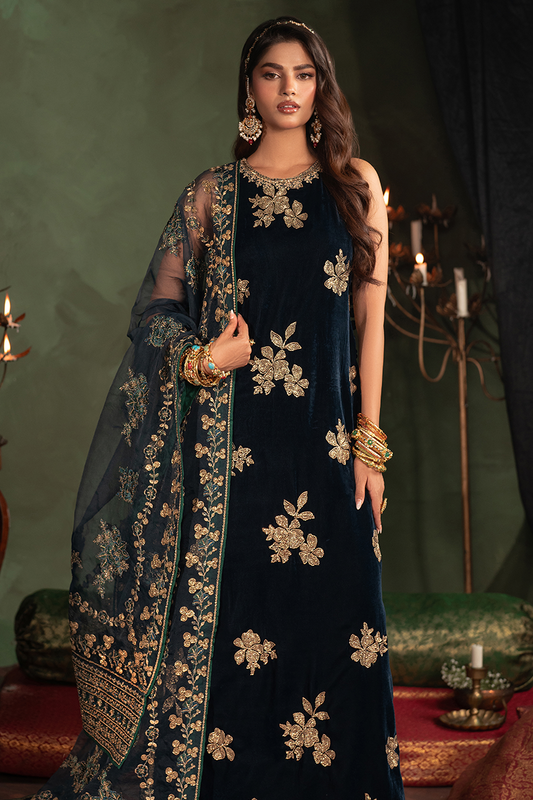 IZNIK LATEST ZINC VELVET COLLECTION|UNSTITCHED VELVET COLLECTION BY SHAEBIZ