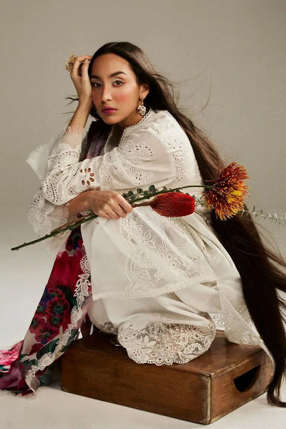 ZARA SHAHJAHAN WHITE LAWN DRESS| CHICKEN KARI LAWN COLLECTION BY SHAEBIZ