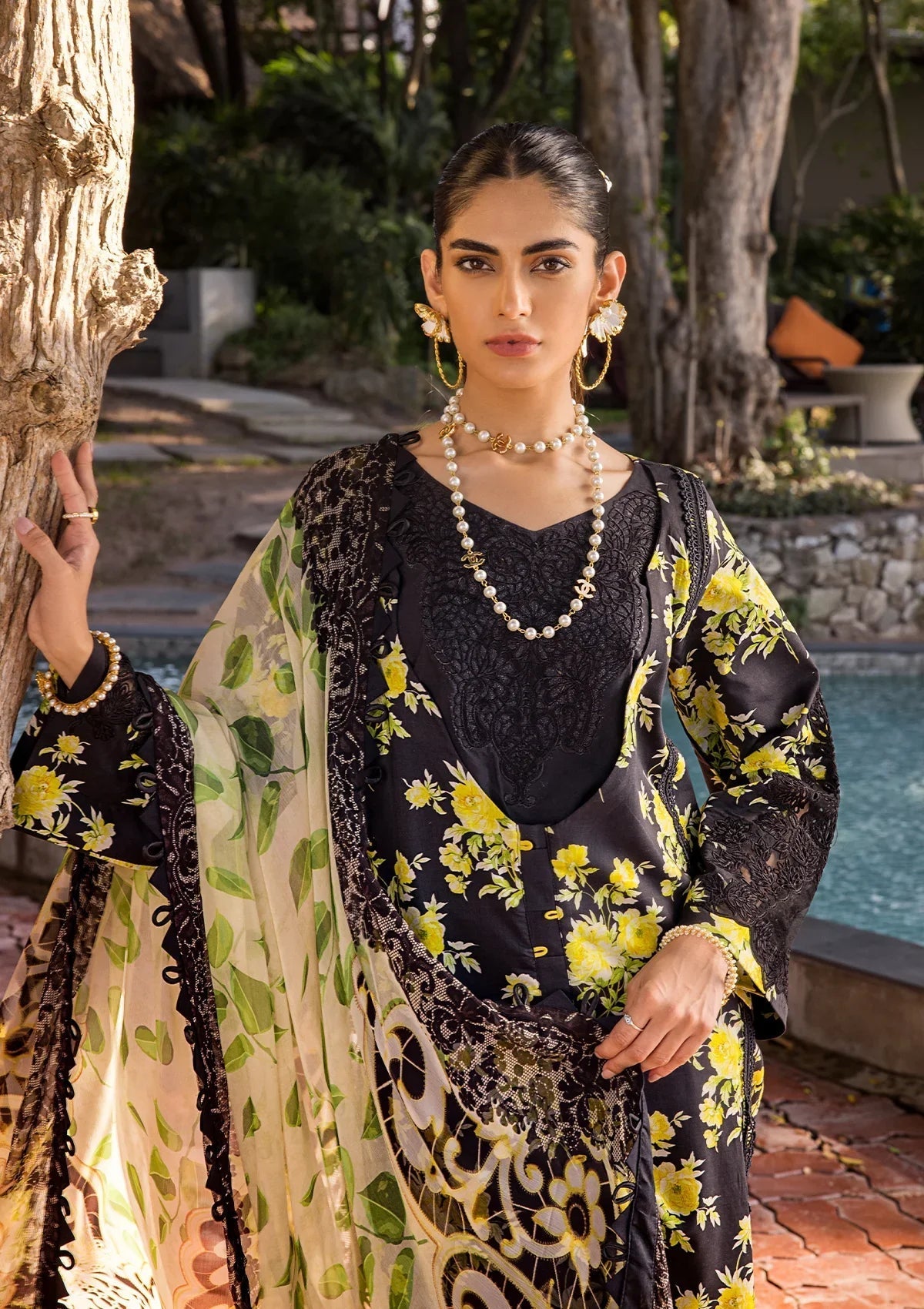 ELAF SIGNATURE LAWN COLLECTION| BLACK DRESS| TOP PAKISTANI DRESS BY SHAEBIZ|