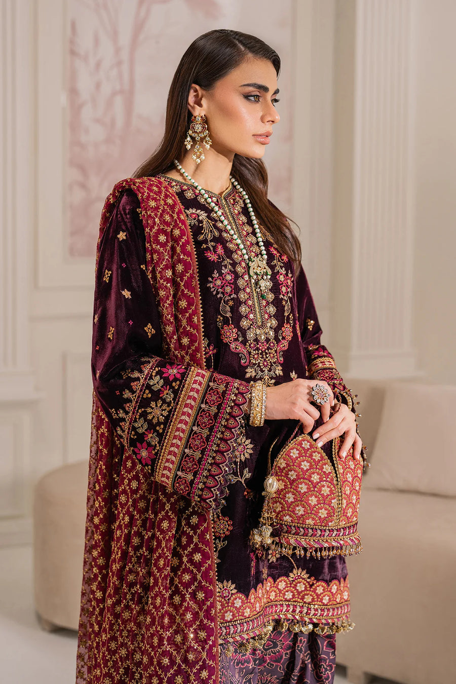 BAROQUE MICRO 9000 VELVET DRESS| UNSTITCHED 3 PIECE| TOP PAKISTANI DRESS BY SHAEBIZ