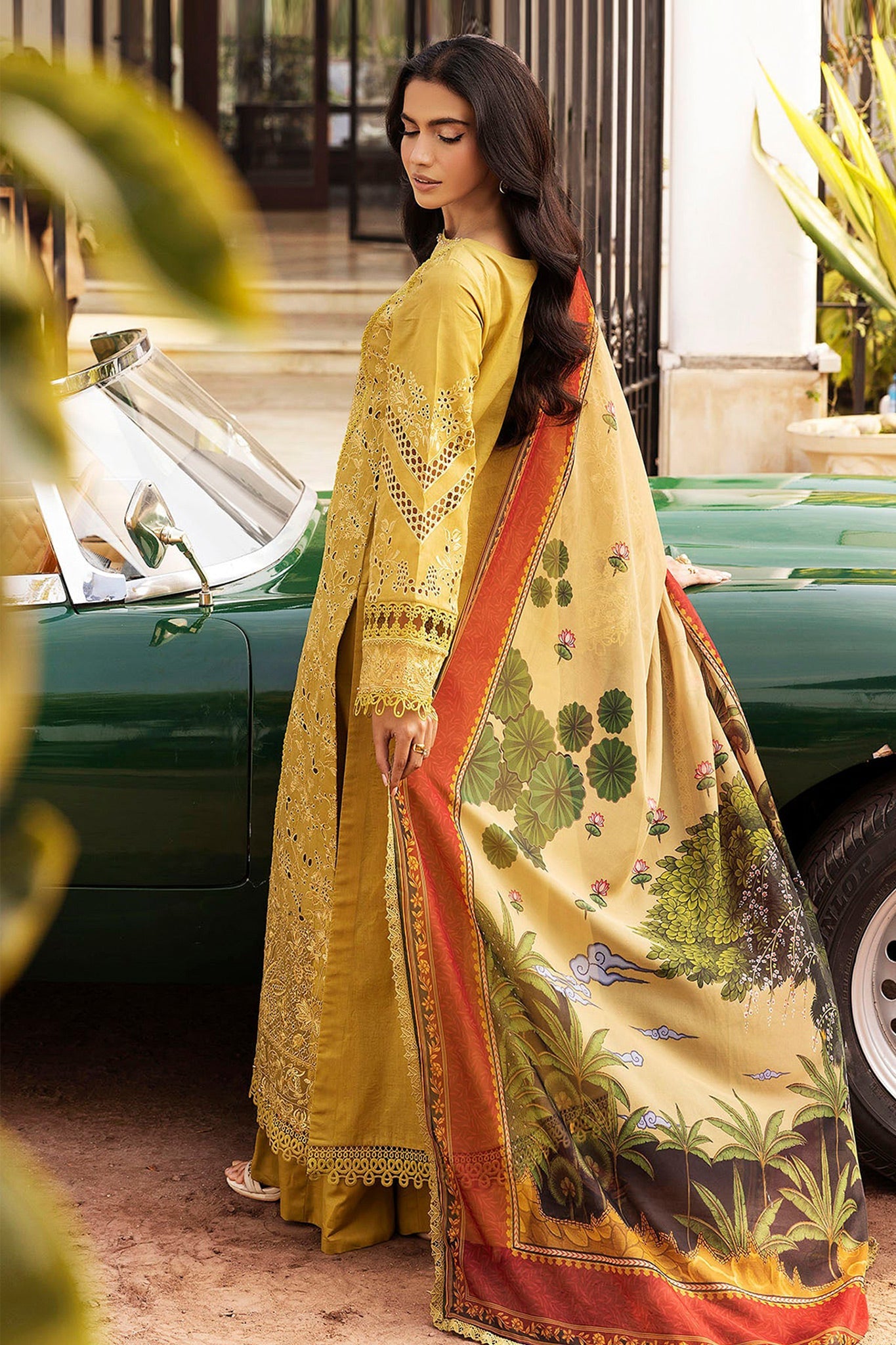 MOTIFZ UNSTITCHED 3 PIECE | EMBROIDERED LAWN COLLECTION BY SHAEBIZ