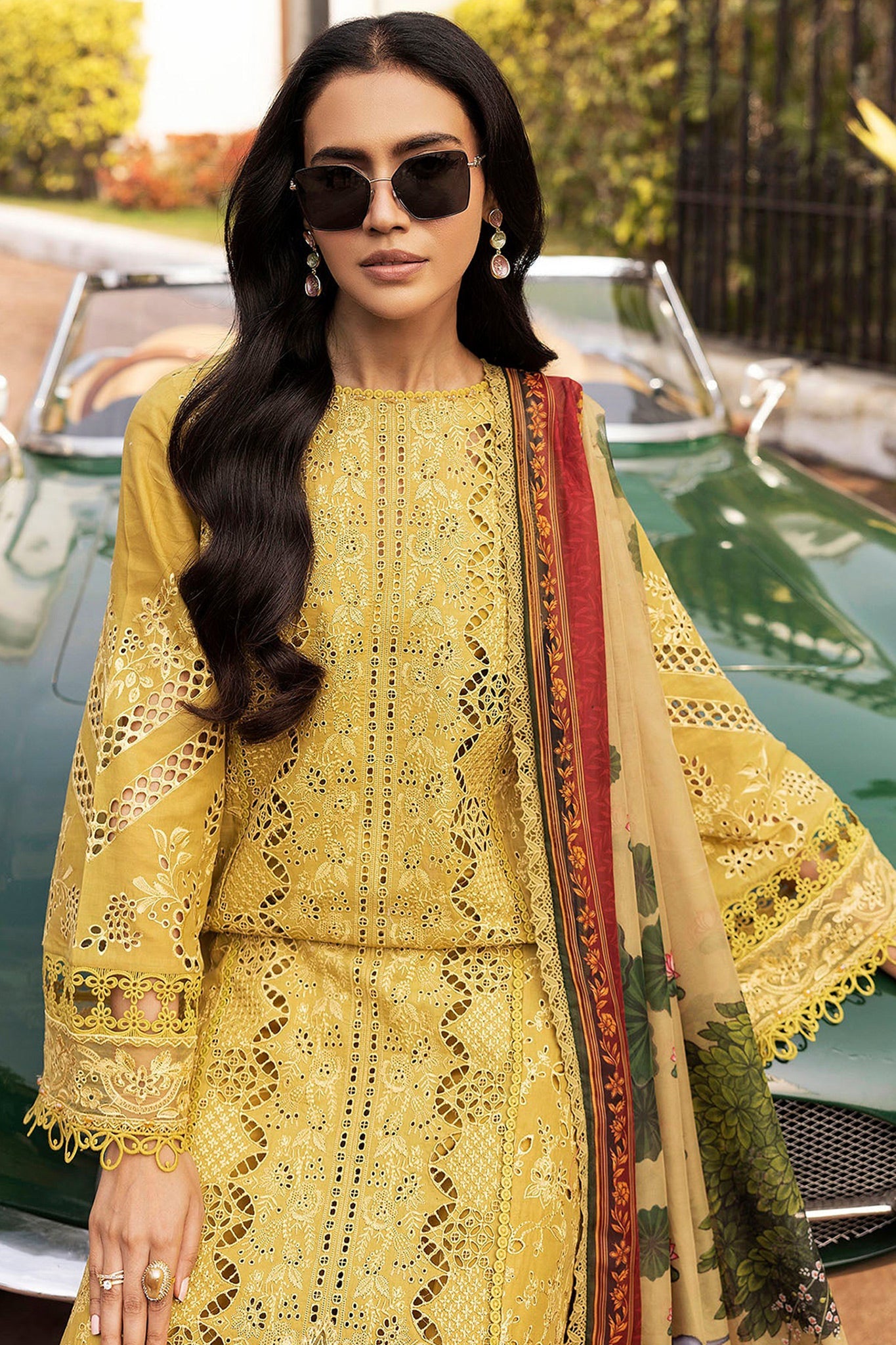 MOTIFZ UNSTITCHED 3 PIECE | EMBROIDERED LAWN COLLECTION BY SHAEBIZ