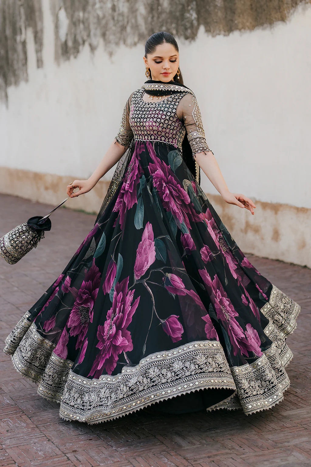 IZNIK GHILABI BLACK LUXURY CHIFFON COLLECTION| LATEST PARTY WEAR| TOP PAKISTANI DRESS BY SHAEBIZ