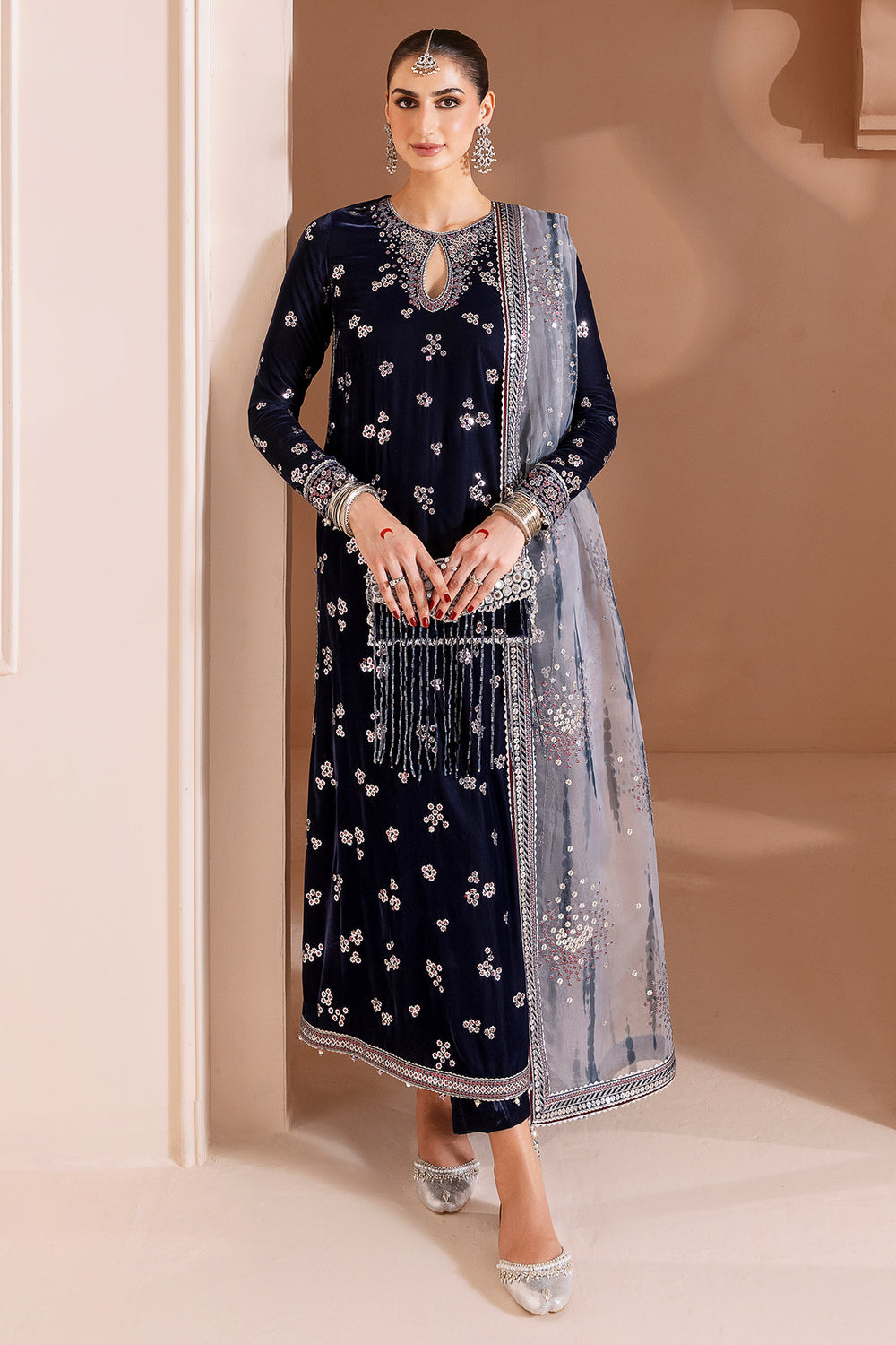 JAZMIN EMBROIDERED LUXURY VELVET COLLECTION|UNSTITCHED 3 PCS| TOP PAKISTANI DRESS BY SHAEBIZ