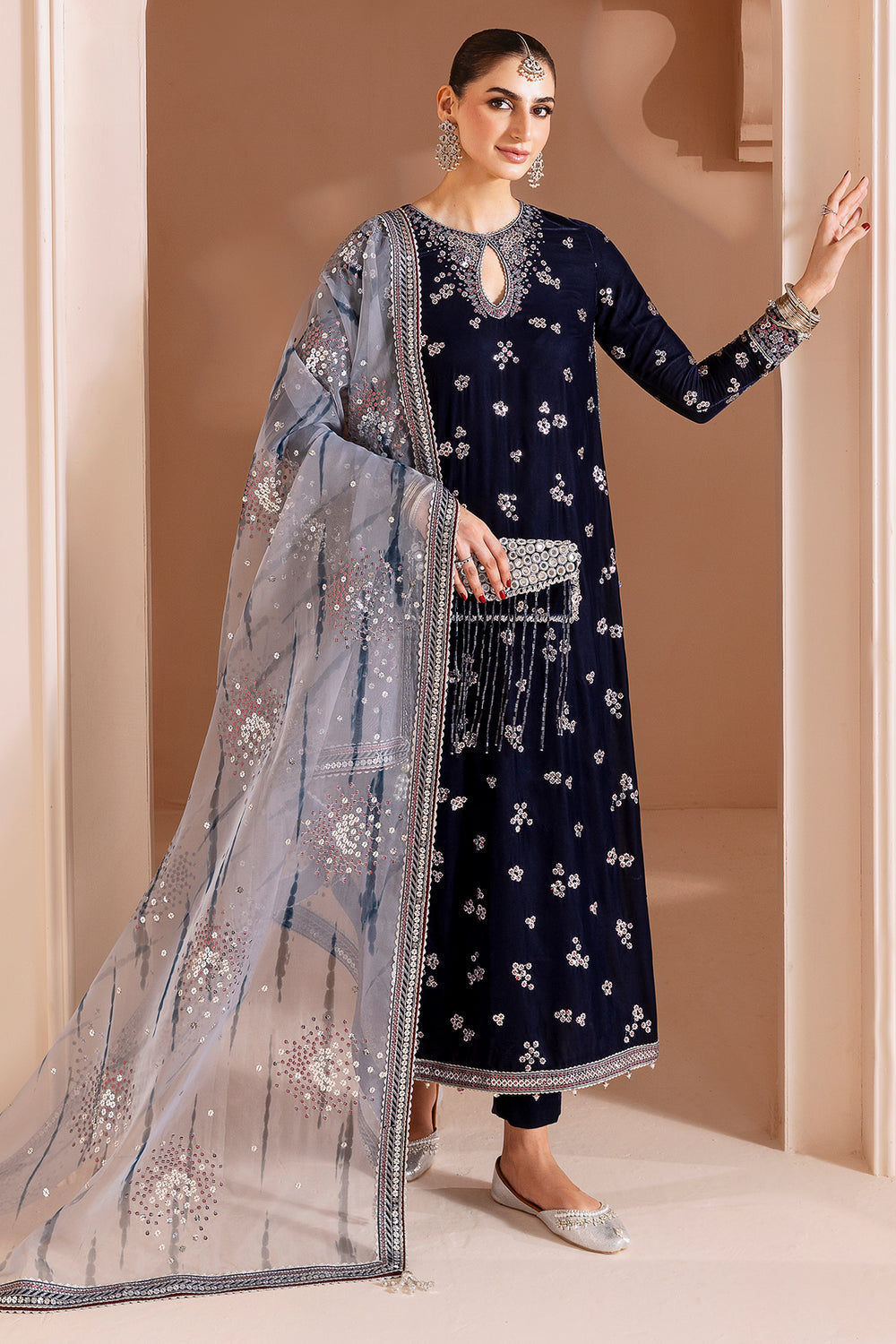 JAZMIN EMBROIDERED LUXURY VELVET COLLECTION|UNSTITCHED 3 PCS| TOP PAKISTANI DRESS BY SHAEBIZ