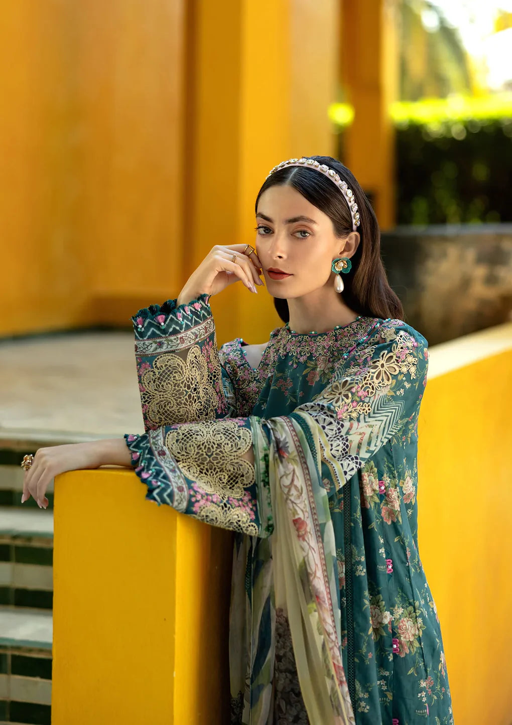ELAF SIGNATURE LATEST LAWN COLLECTION| UNSTITCHED 3 PCS | TOP PAKISTANI DRESS BY SHAEBIZ