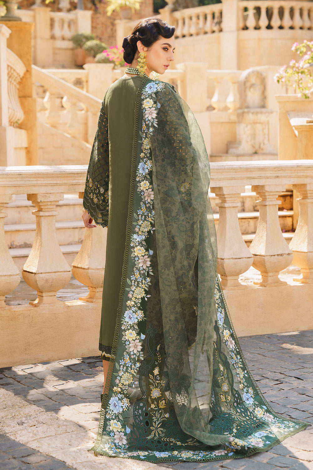 BAROQUE EMBROIDERED LAWN COLLECTION| UNSTITCHED PARTY WEAR| TOP PAKISTANI DRESS BY SHAEBIZ