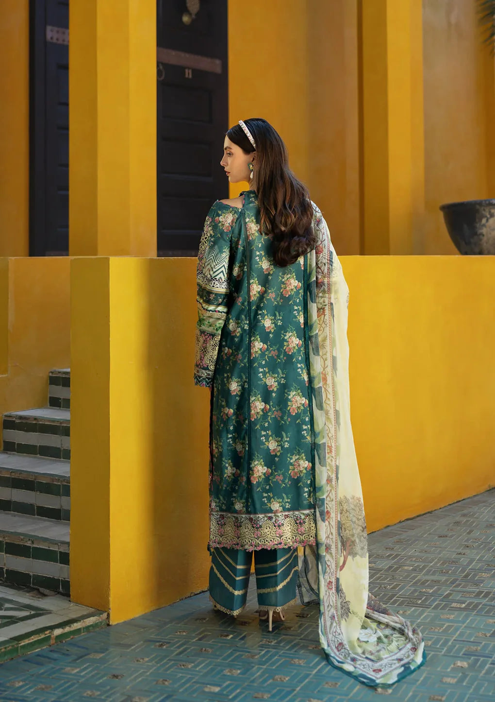 ELAF SIGNATURE LATEST LAWN COLLECTION| UNSTITCHED 3 PCS | TOP PAKISTANI DRESS BY SHAEBIZ