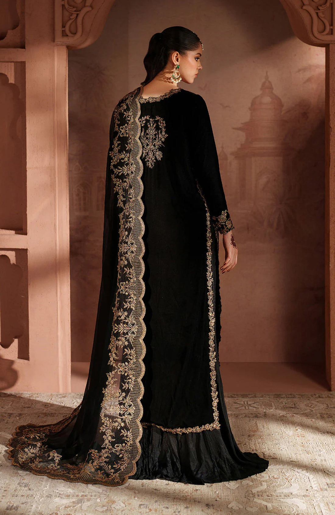 IZNIK BLACK VELVET FORMAL WEAR| WINTER COLLECTION| TOP PAKISTANI DRESS BY SHAEBIZ