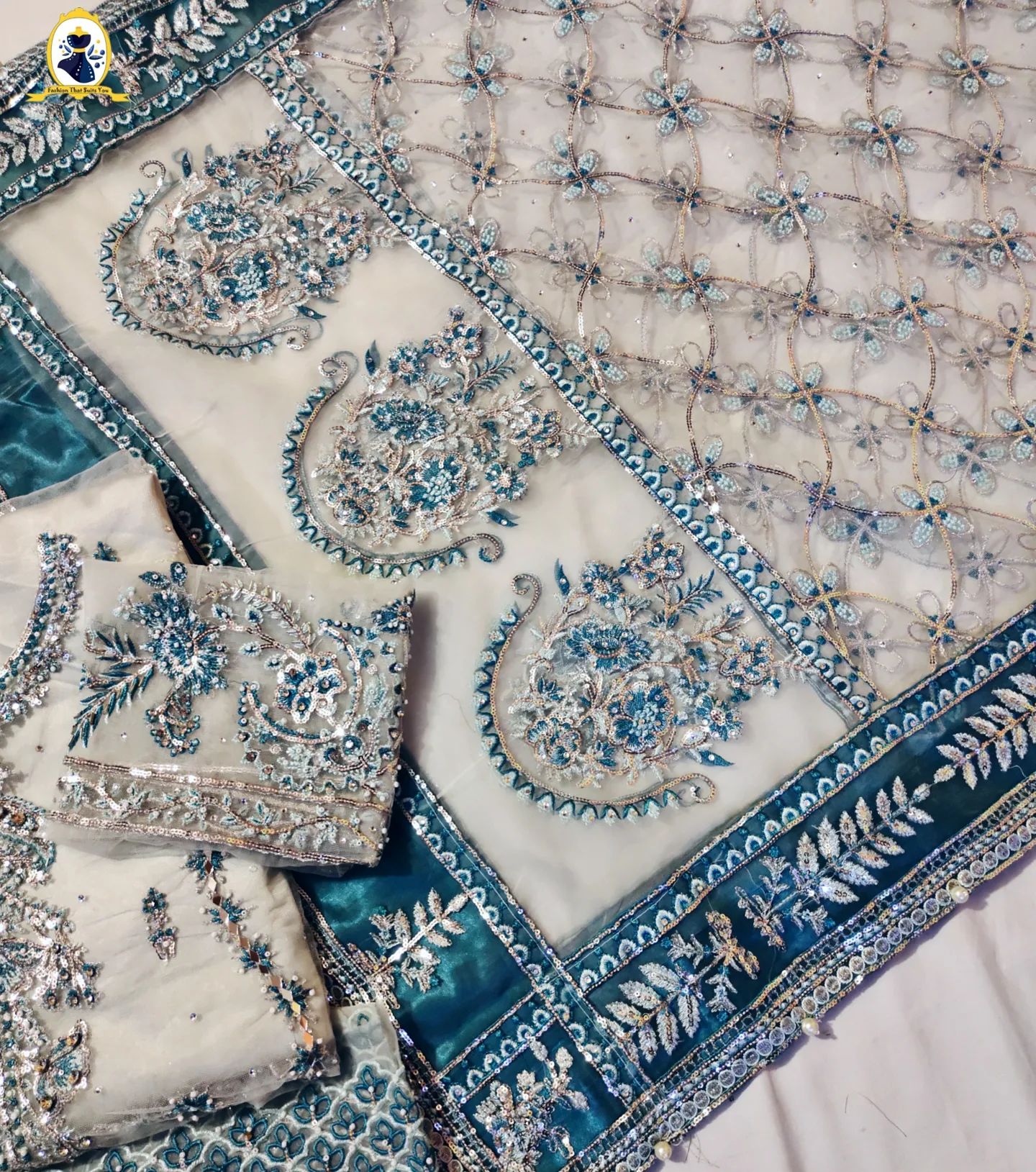 AFROZEH FROZI LUXURY WEAR DRESS (AF-SF22)