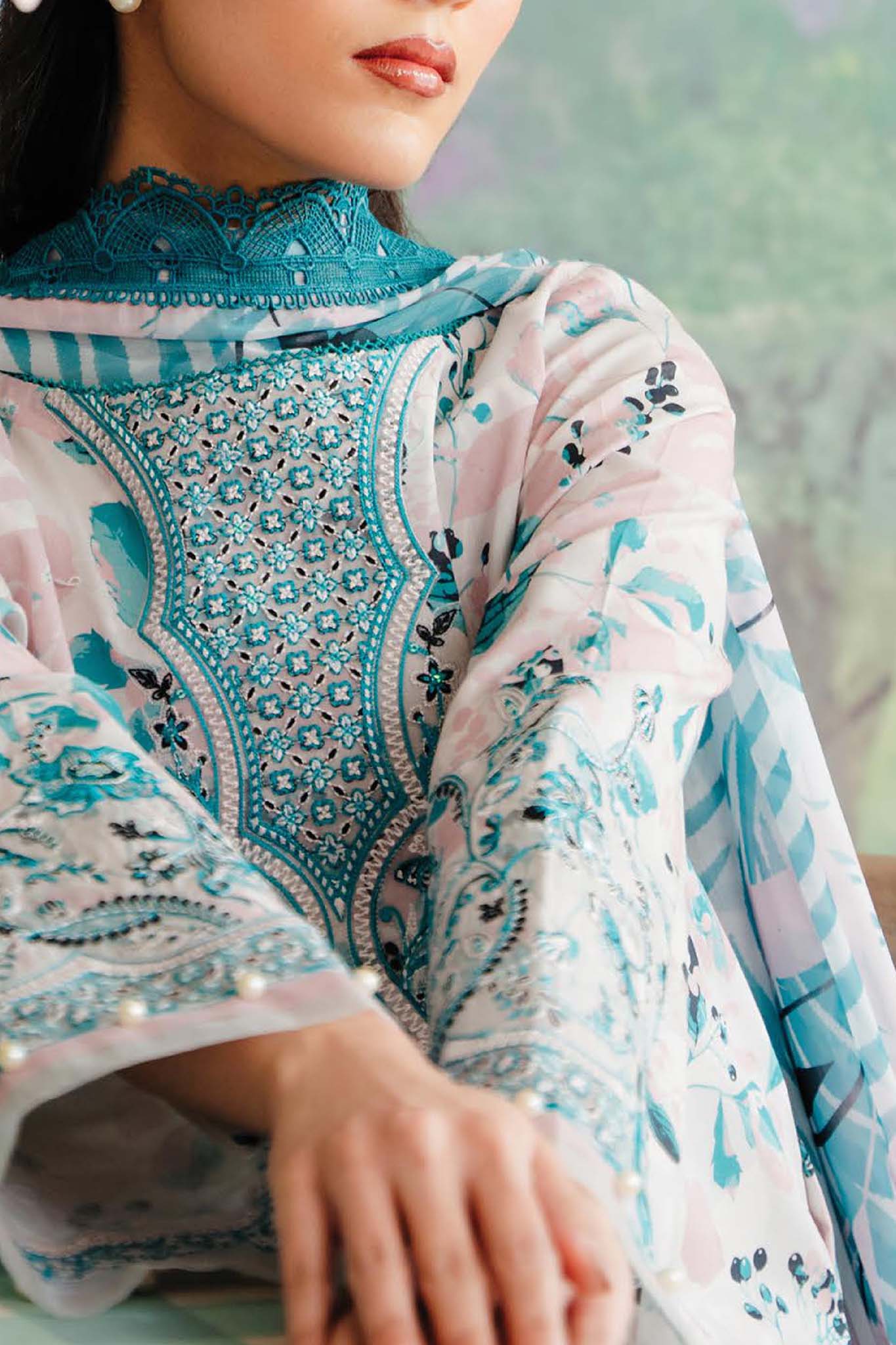 AFROZEH FLORAL PRINT LAWN COLLECTION| TOP PAKISTANI DRESS BY SHAEBIZ|