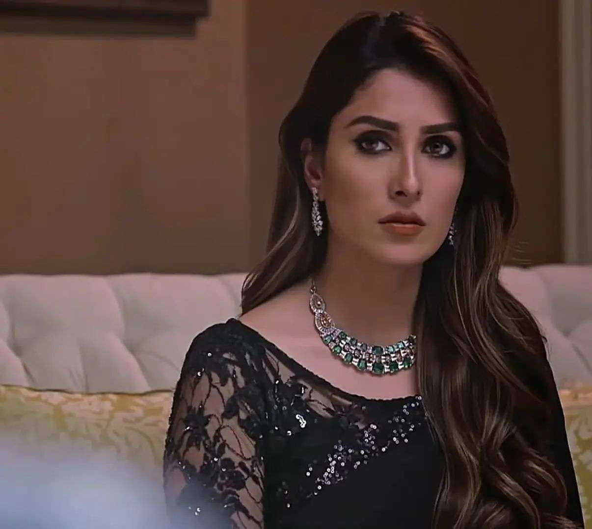 AYEZA KHAN BLACK SAREE (AY-SB20) – Shaebiz Collection
