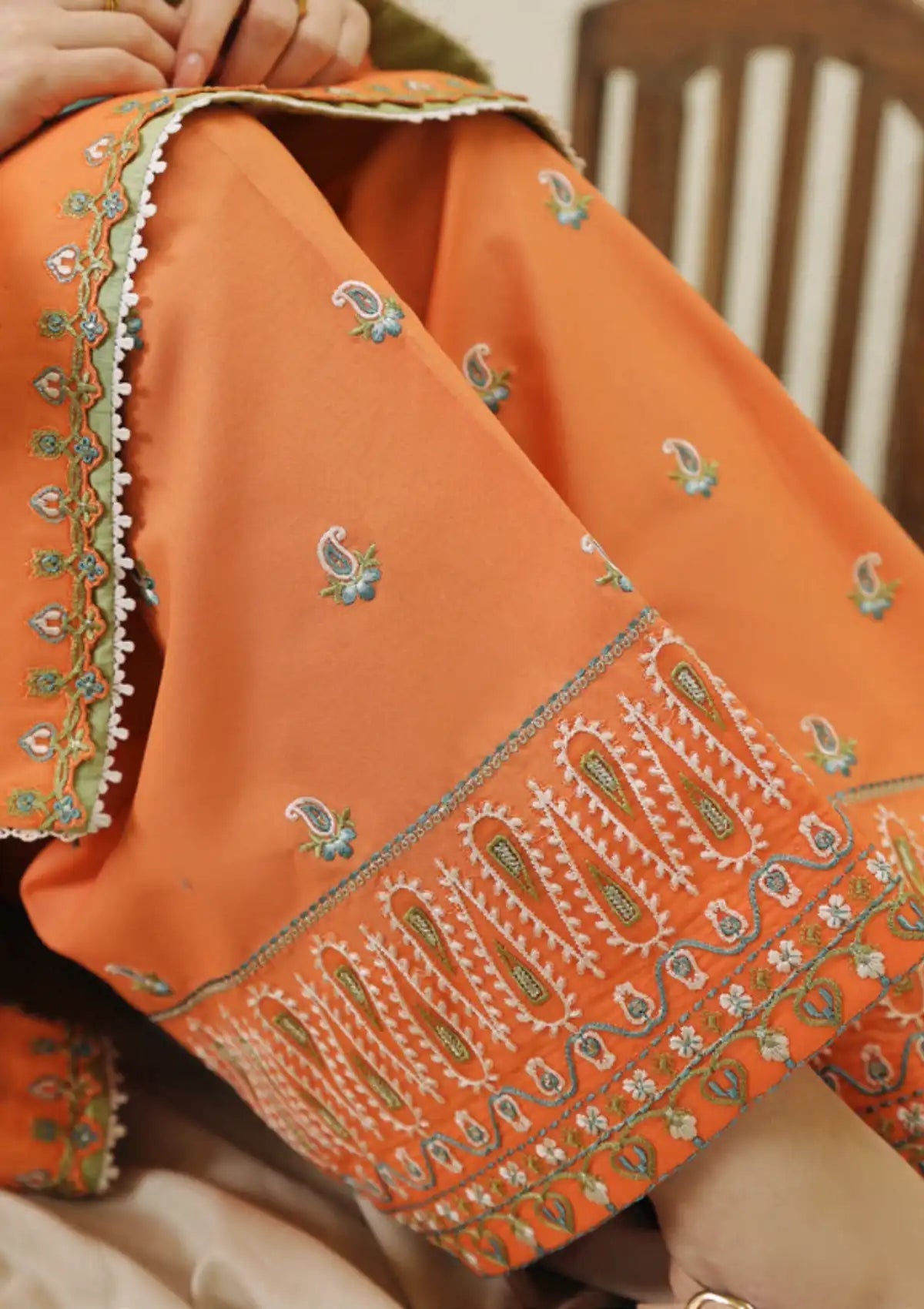 COCO BY ZARA SHAHJAHAN| MORNI| HANIA AMIR | TOP PAKISTANI DRESS BY SHAEBIZ|