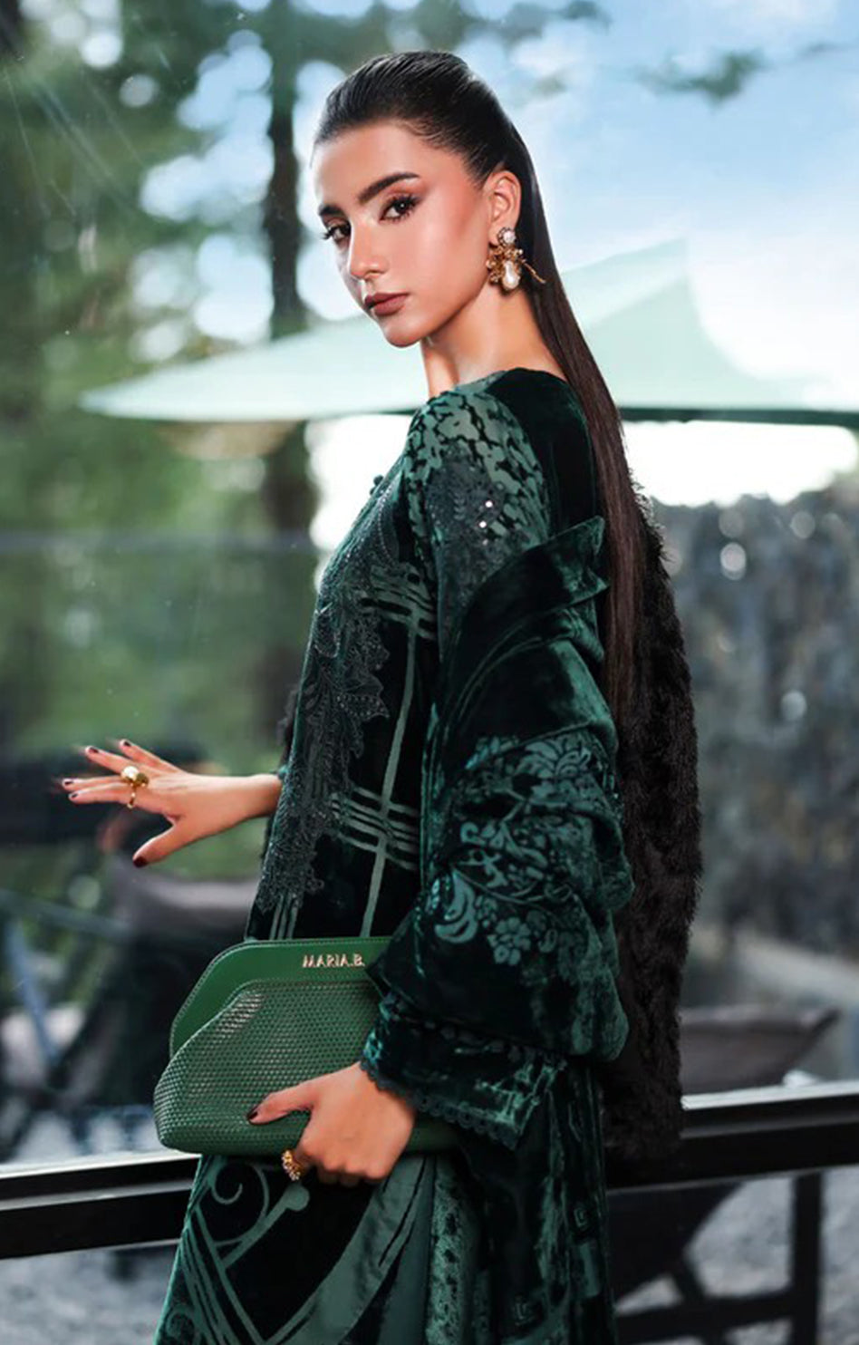 MARIA B LUXURY  GREEN VELVET PALACHI | LATEST WINTER COLLECTION BY SHAEBIZ