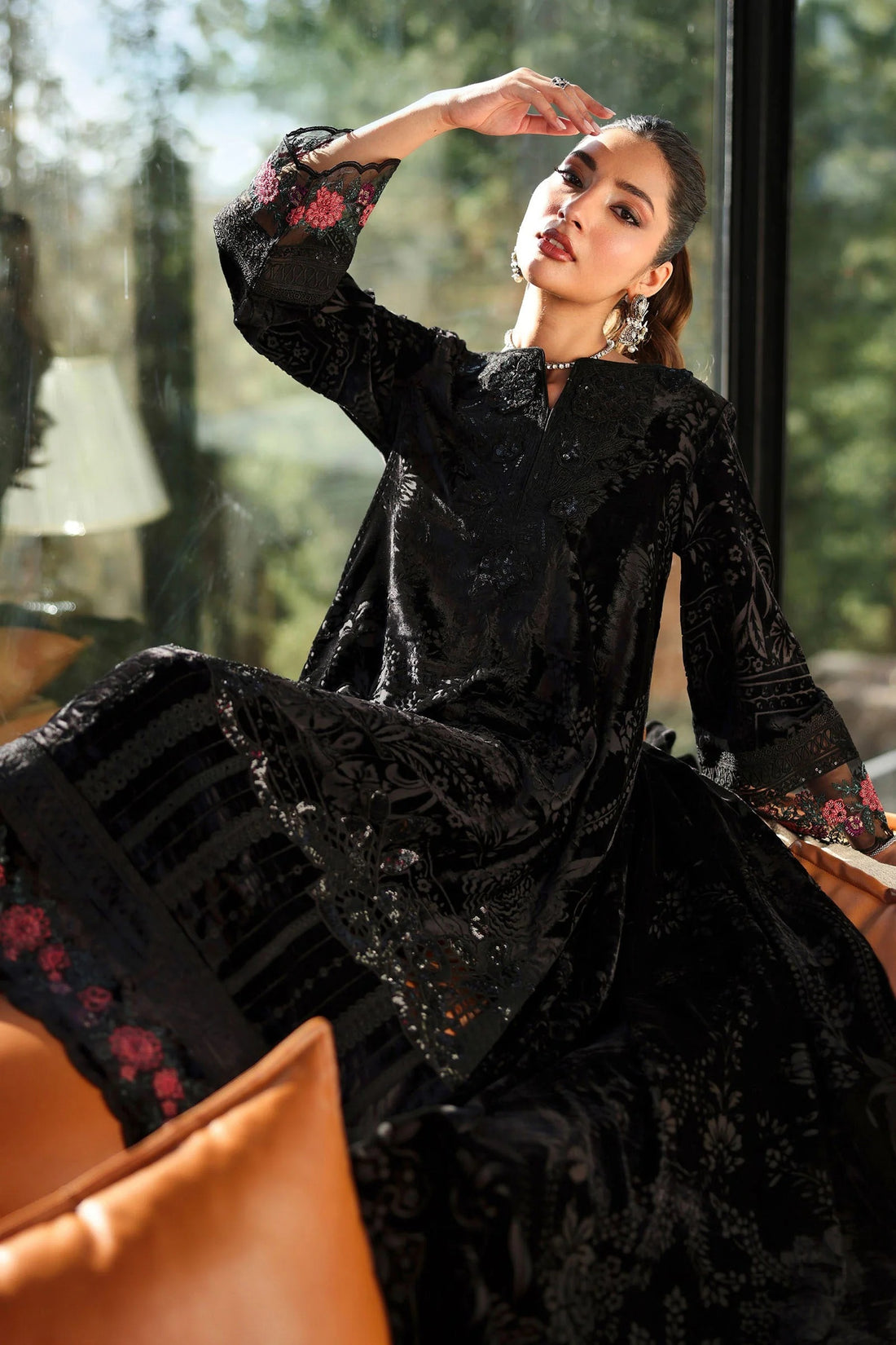 MARIA B LUXURY VELVET EMBROIDERED PALACHI