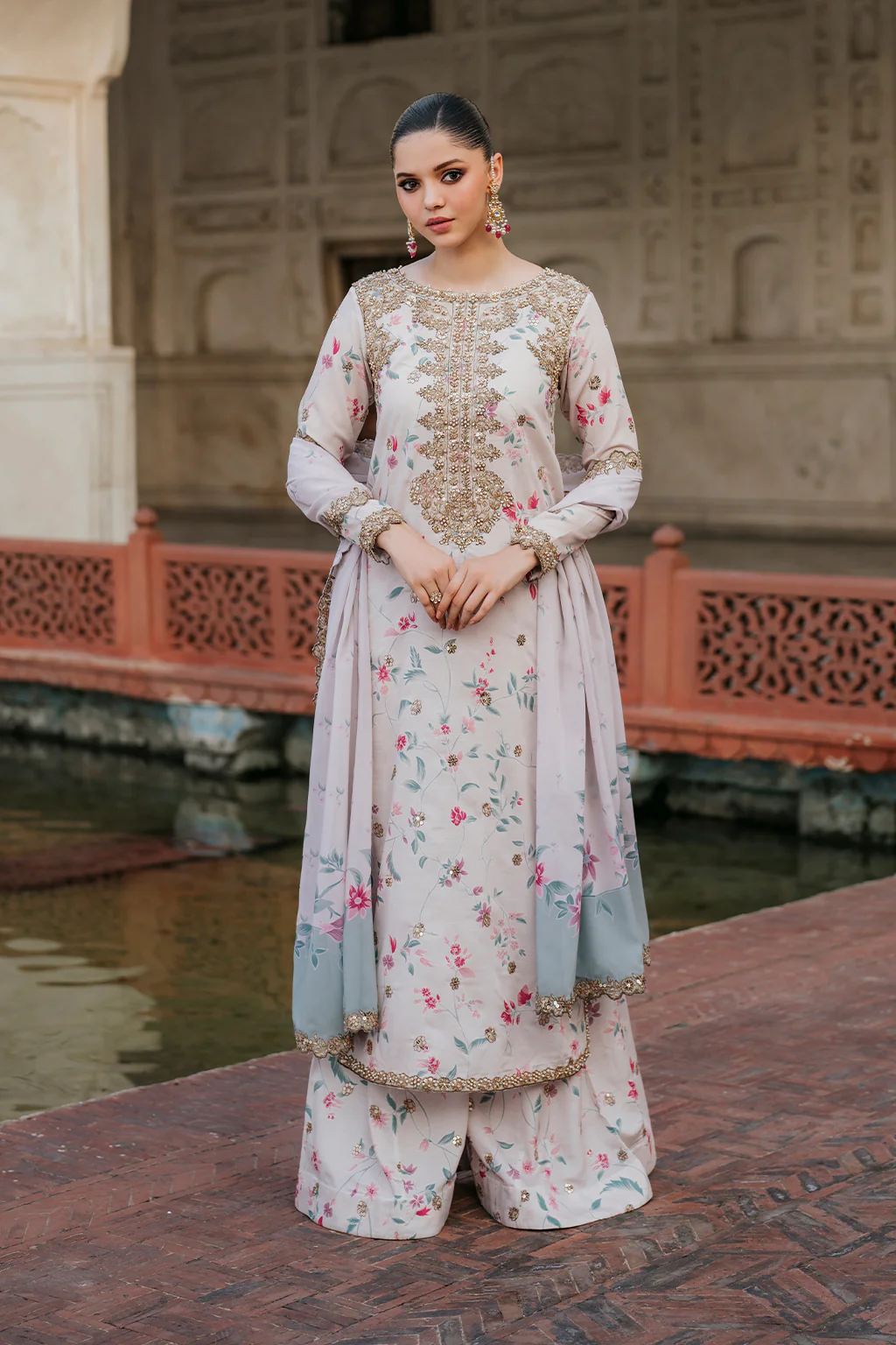 IZNIK DIGITAL PRINTED LAWN COLLECTION|UNSTITCHED EID COLLECTION BY SHAEBIZ