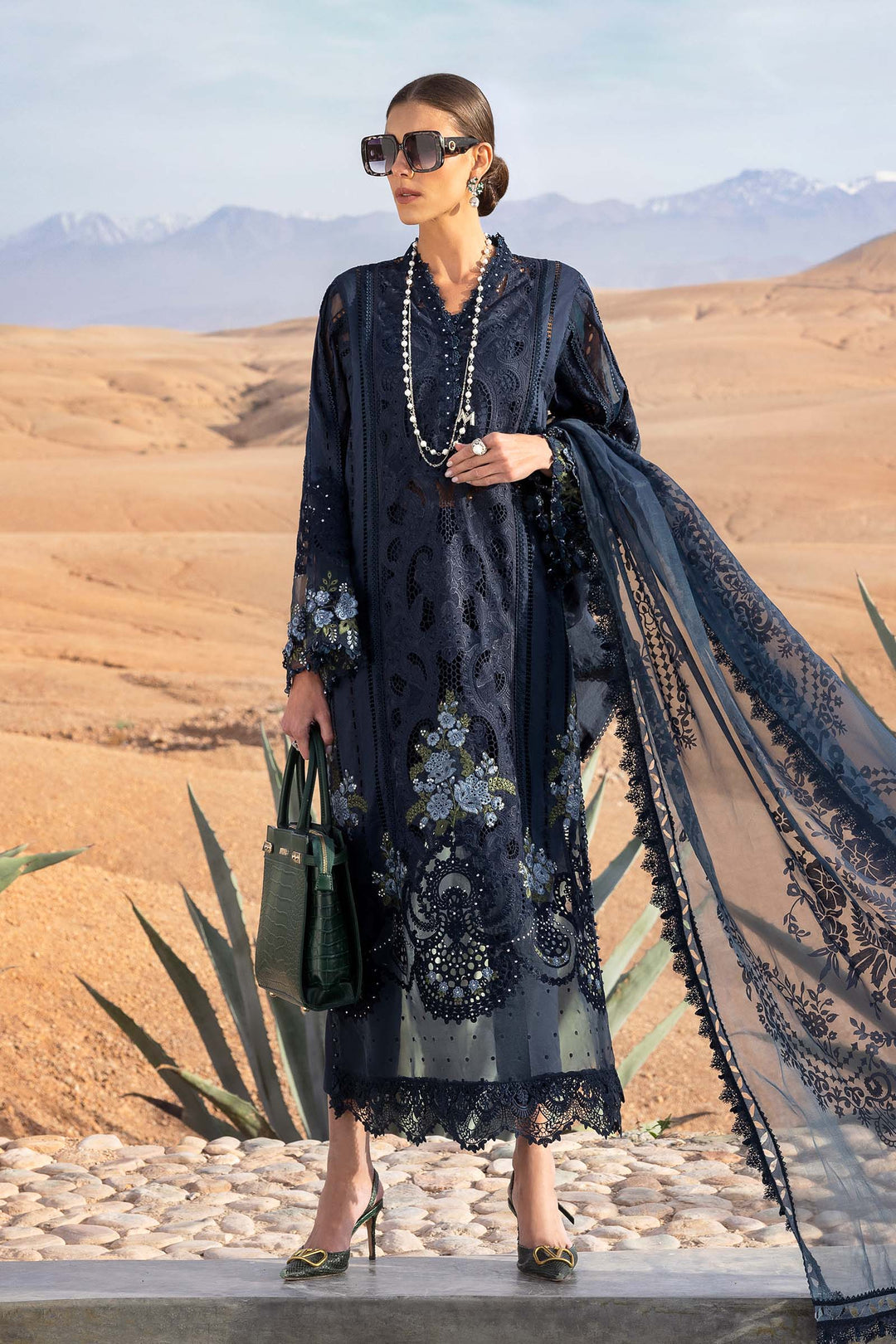 MARIA B LAWN CHICKEN KARI | Luxury Ustitch Collection | By Shaebiz