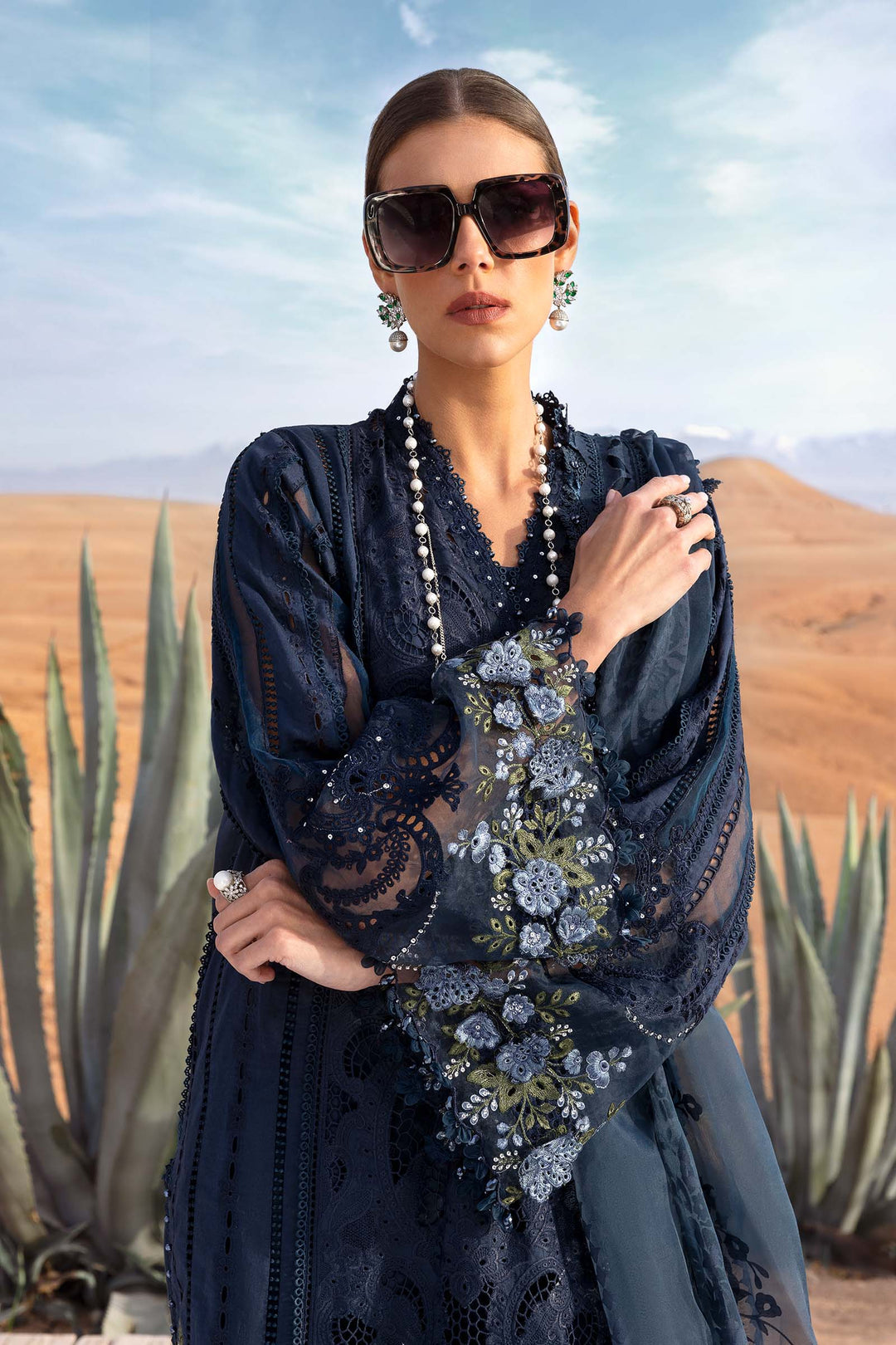 MARIA B LAWN CHICKEN KARI | Luxury Ustitch Collection | By Shaebiz