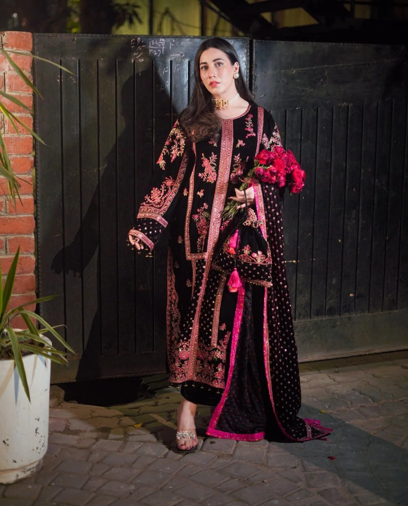 ANEELAS MAHNOOR BLACK MOST TRENDING VELVET COLLECTION NOW AVAILABLE
