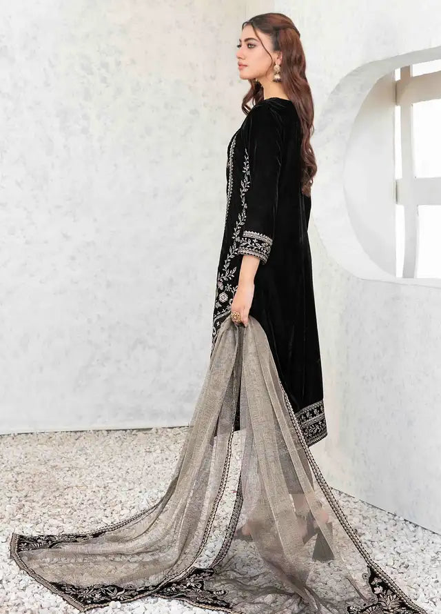 TAWAKKAL VELVET ZARTAJ BLACK WINTER WEAR UNSTITCH COLLECTION BY SHAEBIZ