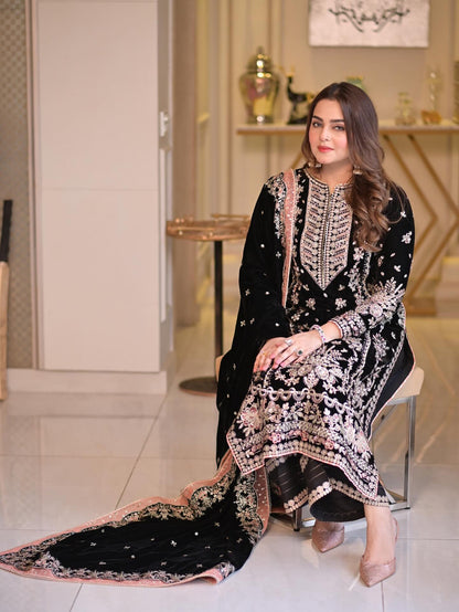 Aneelas New Nazuk Black Velvet Dress | Shaebiz Luxury Unstitched Collection￼