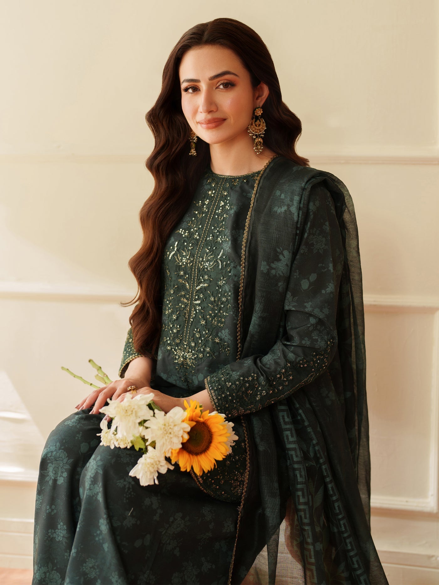 MUHAGNI LAWN DIGITAL PRINT 2026 UNSTITCH COLLECTION WEAR BY SANA JAVED