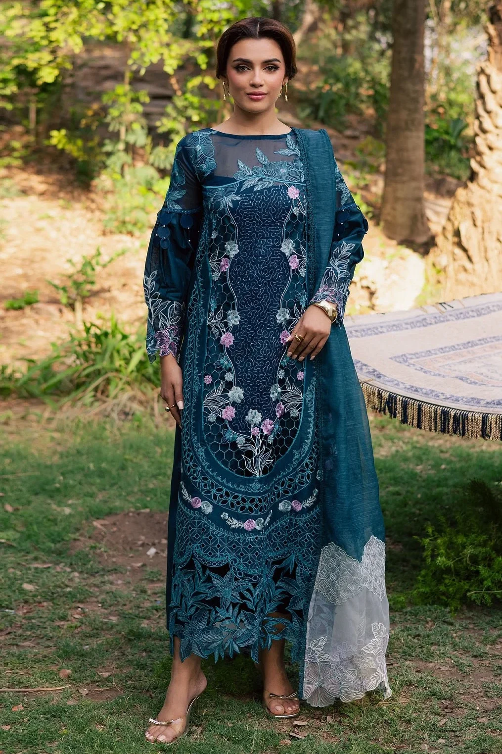 PARISHAY LAWN CHICKEN KARI 2026 LUXURY UNSTITCH COLLECTION BY SHAEBIZ