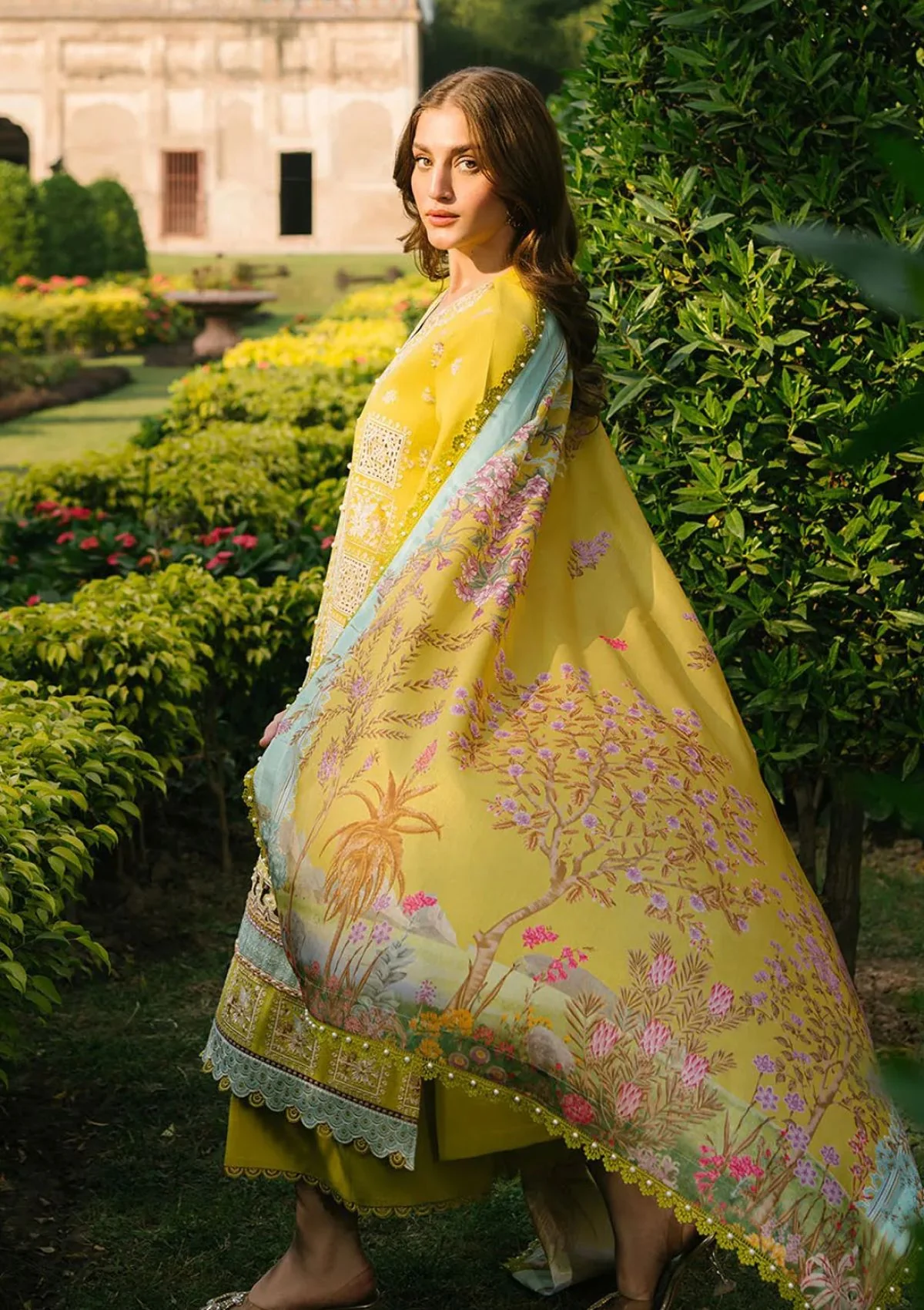 BIN LIYAS LAWN 2026 CHICKEN KARI UNSTITCH COLLECTION BY SHAEBIZ