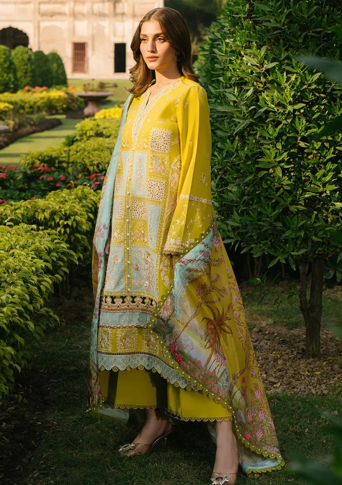 BIN LIYAS LAWN CHICKEN KARI UNSTITCH COLLECTION BY SHAEBIZ
