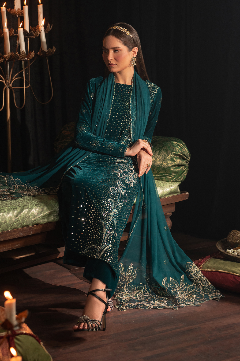 Iznik Zink Asia Cup Velvet Collection 2025 Unstitched by Shaebiz